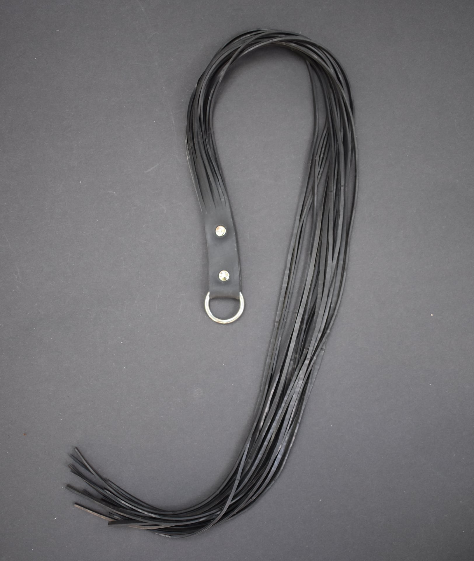 Don´t Choker Neckless and Flogger - Image 3